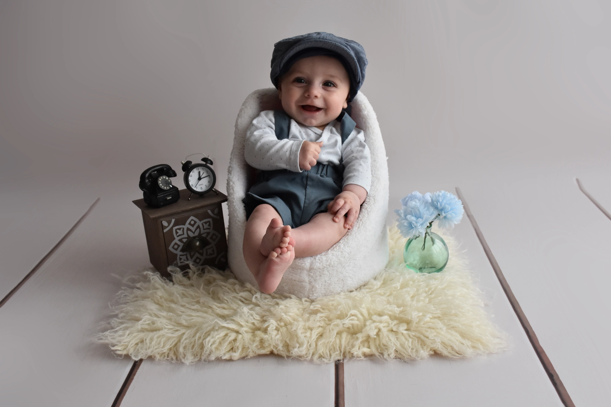Scene bébé peaky blinders, séance photo bébé à Toulouse