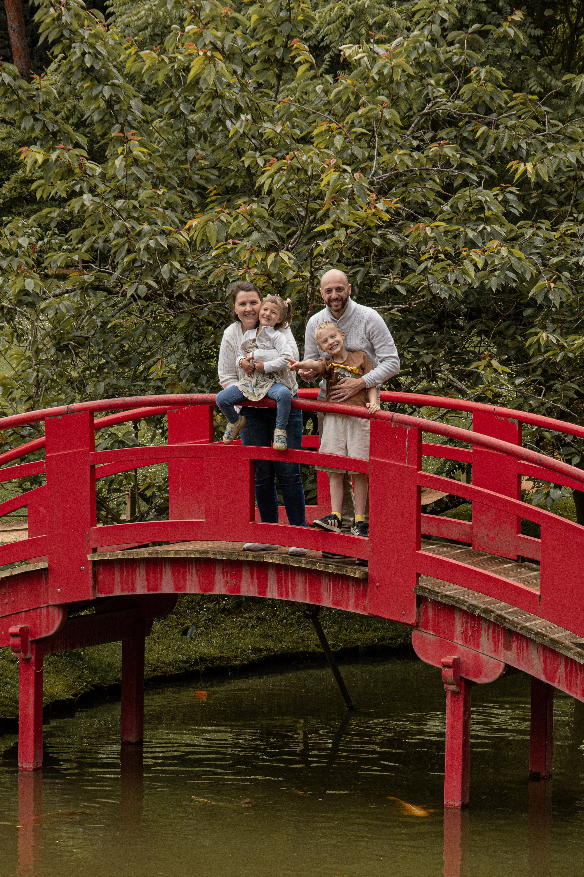 Famille pont, séance photo famille à Toulouse